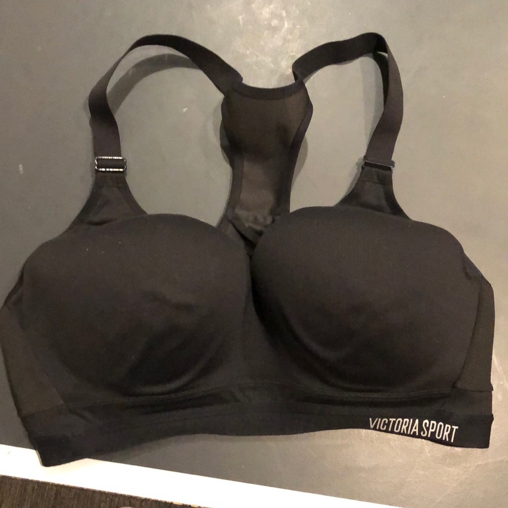 Incredible by Victoria’s Secret Sports Bra